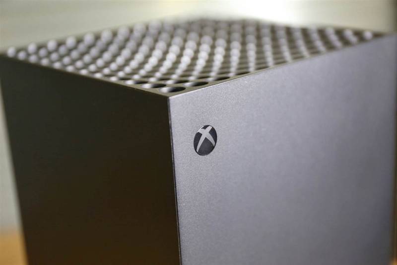 史上最强大的游戏主机!微软Xbox Series X评测:巅峰工业设计更有亲民价