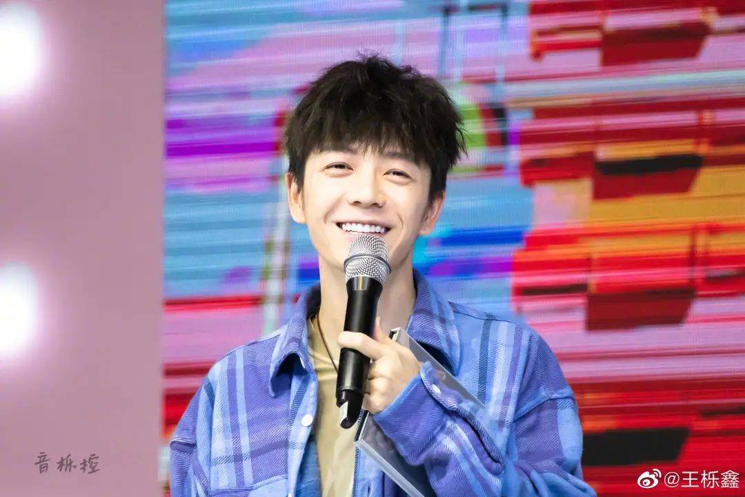 王栎鑫离婚!前妻粉丝上位夫妻靠秀恩爱圈粉,今官宣文案被骂虚伪