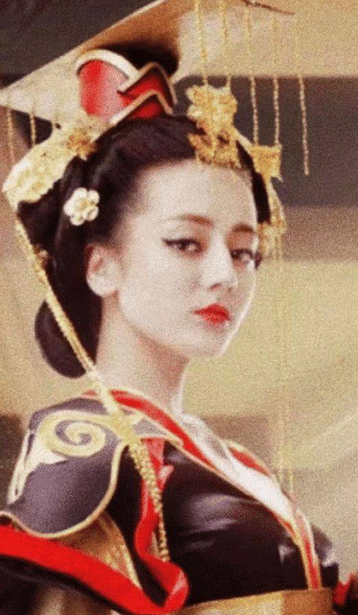 本以为迪丽热巴太保守演不好妲己,当看到定妆照后,全网打脸