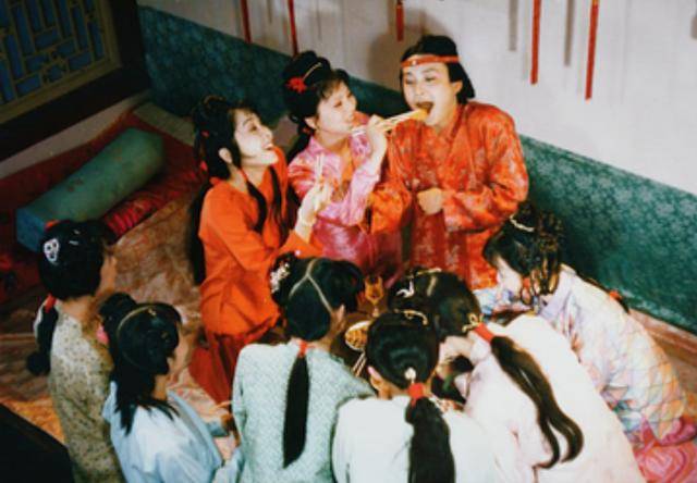 红楼梦:宝玉在女孩堆里长大,却独钟情黛玉,因黛玉这4点很稀缺
