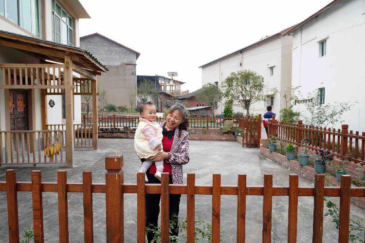 如何用绘画艺术“装扮”美丽乡村?打开这幅画卷感受一下