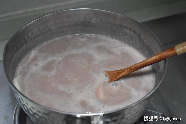 天气热了,我给孩子做这份早餐,丰盛营养种类全,网友:求蹭饭
