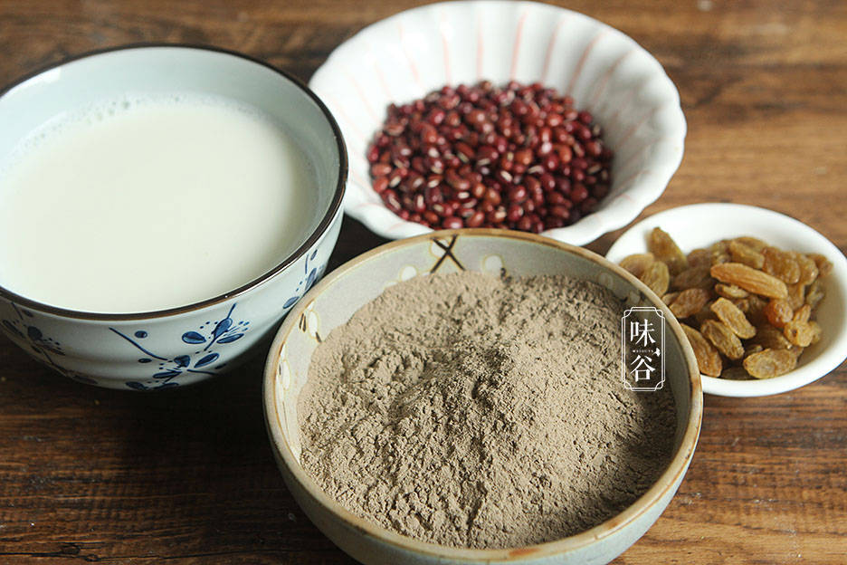 天热,南方人爱喝这甜品,清凉消暑,低糖健康,料多多超满足