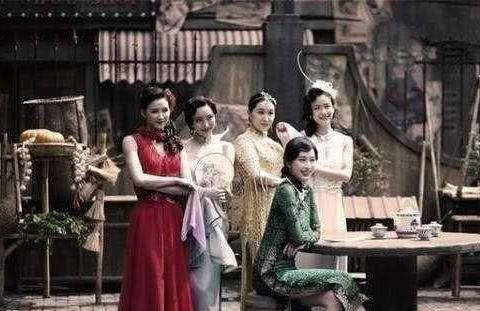 谁羡慕“军阀姨太太”,谁就是真傻真天真