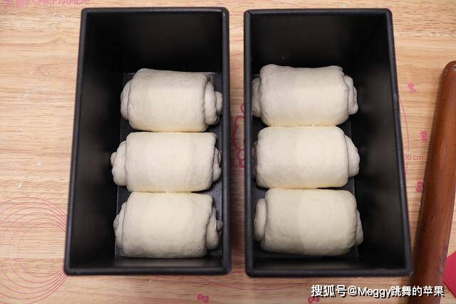 夏天做低糖吐司,你试试波兰种,出膜快,超柔软,放3天都不硬