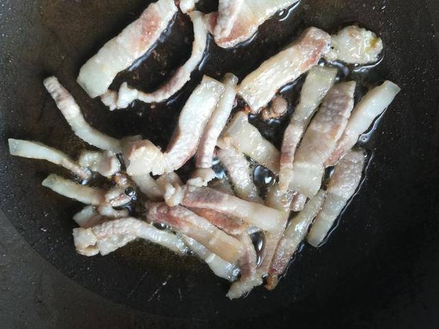 夏天,碰到这菜我从不手软,1斤不到一块钱,营养好吃,别错过了