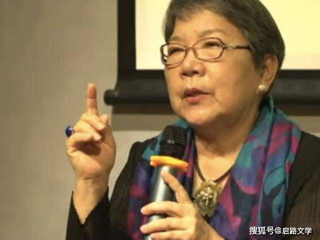 席慕蓉很痛苦的语录,道尽了世间的痛苦都莫过如此,很多人都躺木仓