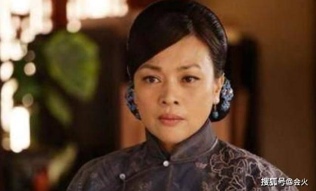 55岁史可近照状态好,嫁富豪老公幸福至今,两个混血儿子颜值颇高
