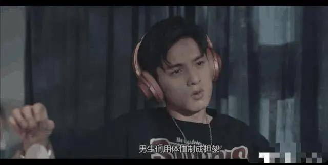 虽然没有豪华的阵容,我相信《非处方青春》,演的就是我的青春