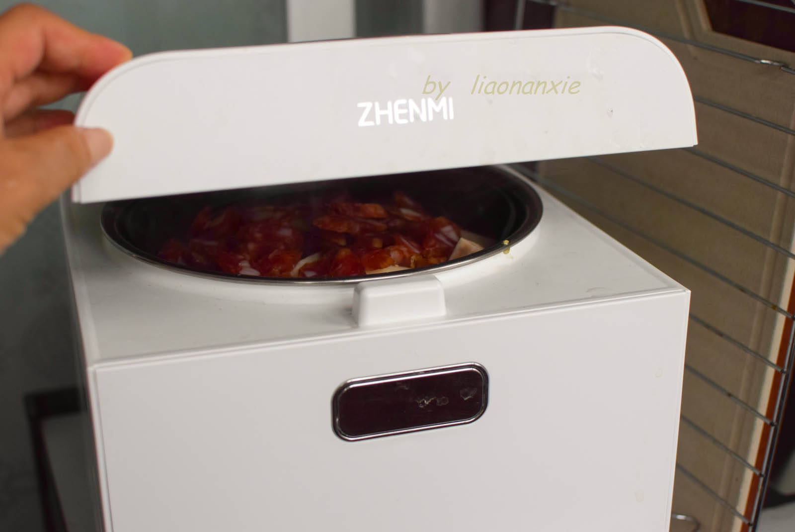 三伏天爱吃这饭,几种材料焖一锅,营养好味道香,做法简单少闻油烟