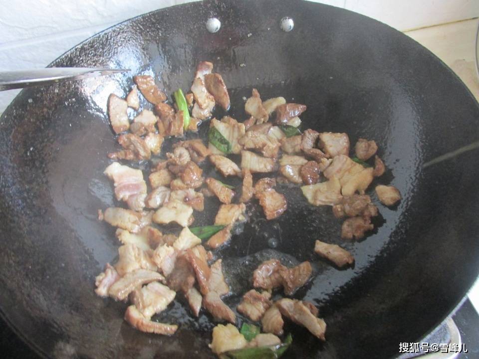 70岁老爸做的这道菜百吃不厌,每次做了上桌秒光,连汤汁都不剩