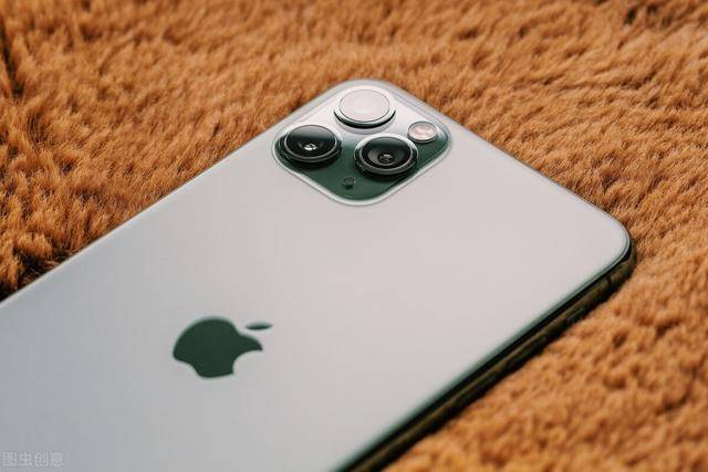 华为麒麟芯片快停产,价格依旧良心,iPhone12 pro却曝出天价!