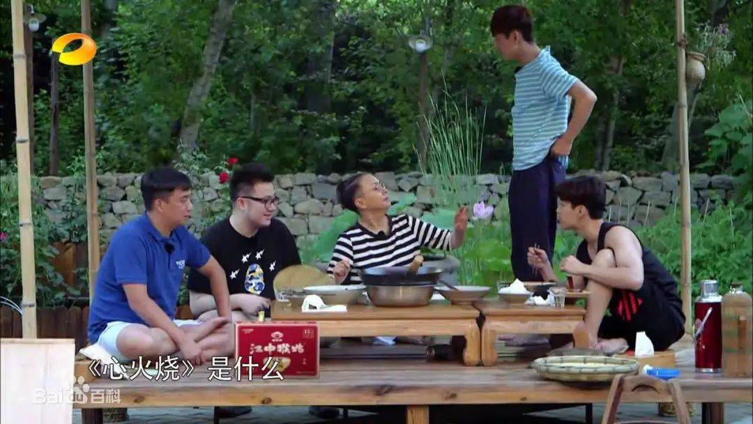 60岁退休,经典无数,她的作品你一定看过!