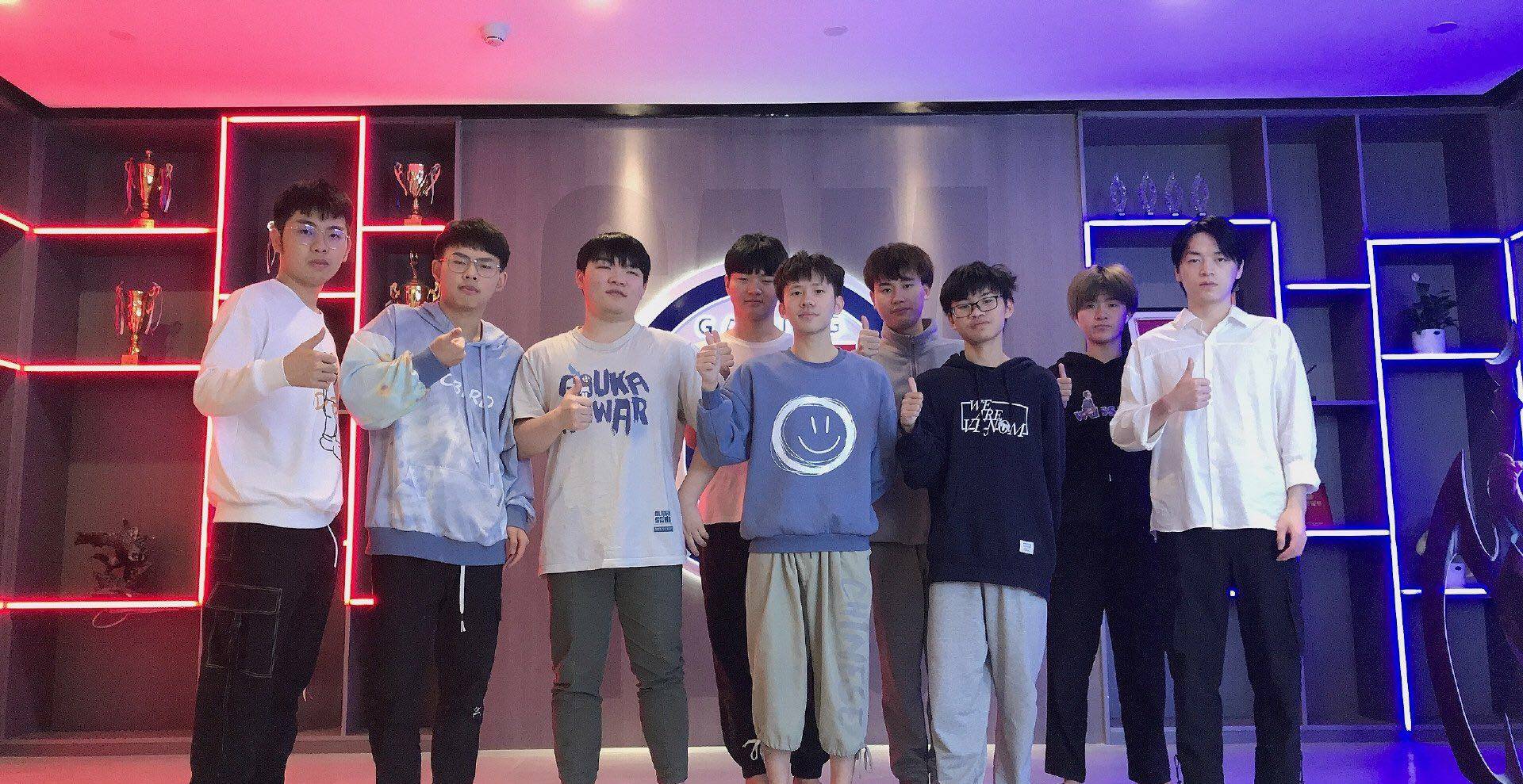 KPL:LGD乱套了,十六回归原战队教练组空缺,季后赛无望了?