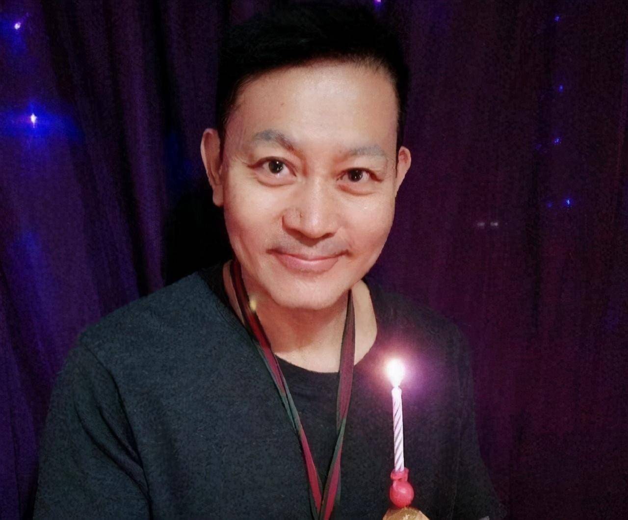 香港TVB又传噩耗,接连两位老戏骨病重生命垂危令人悲痛