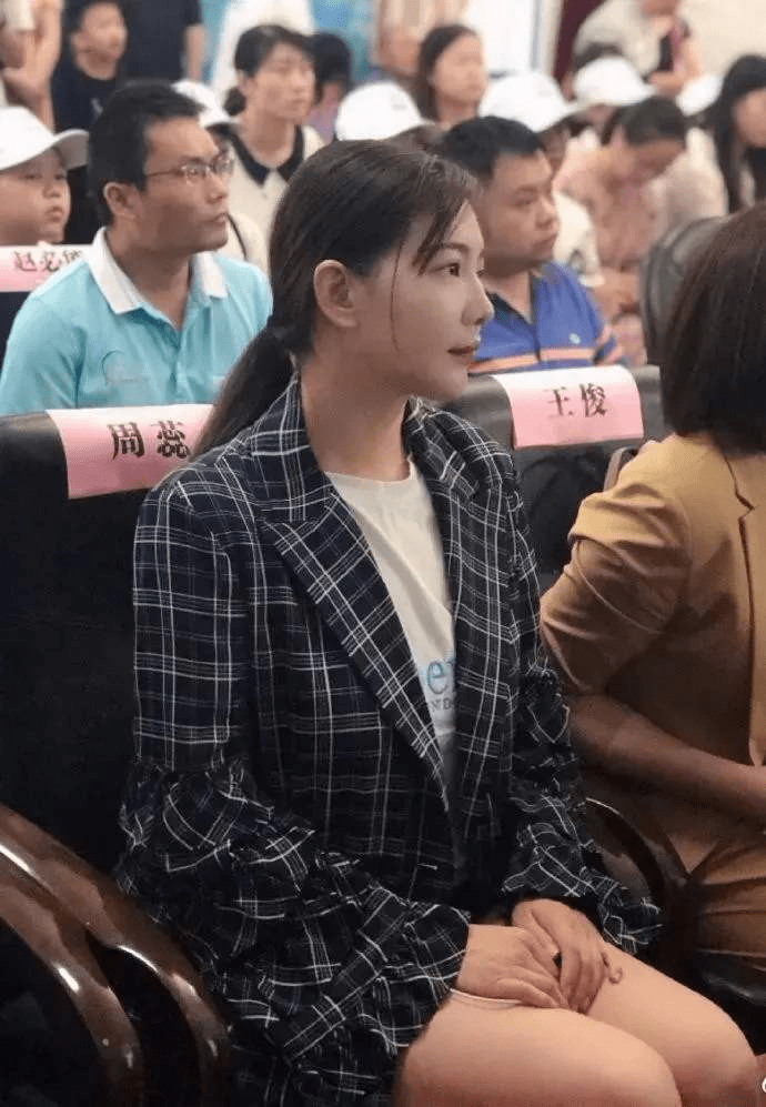 王者荣耀:estar老板娘发“69字”文,疑似猫神重回一哥位置!