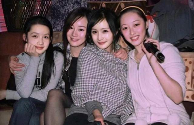 《狼殿下》开播,王大陆秀腹肌,肖战胡子邋遢,李沁戏服琳琅满目