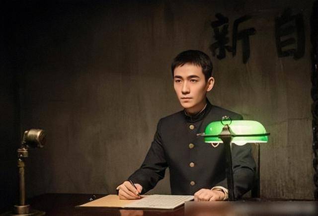 朱一龙跳舞踩童瑶,其实和《叛逆者》有关?剧中感情线太虐心了!
