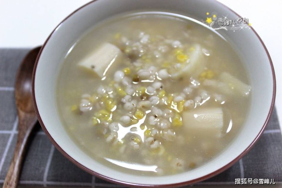 大雪节气前后,这10款粥要常喝,健脾胃气色好,热量低还御寒,别错过