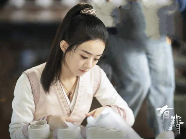 《有翡》槽点大集合,王一博赵丽颖无力回天,预订的爆款剧要凉?