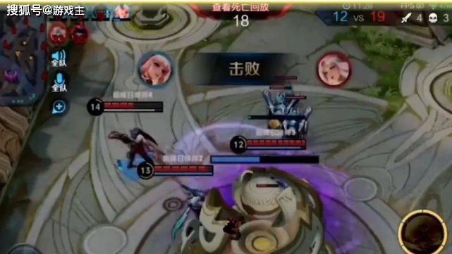 王者职业选手小胖巅峰赛再次作妖被四个队友集火,天才或被封杀?