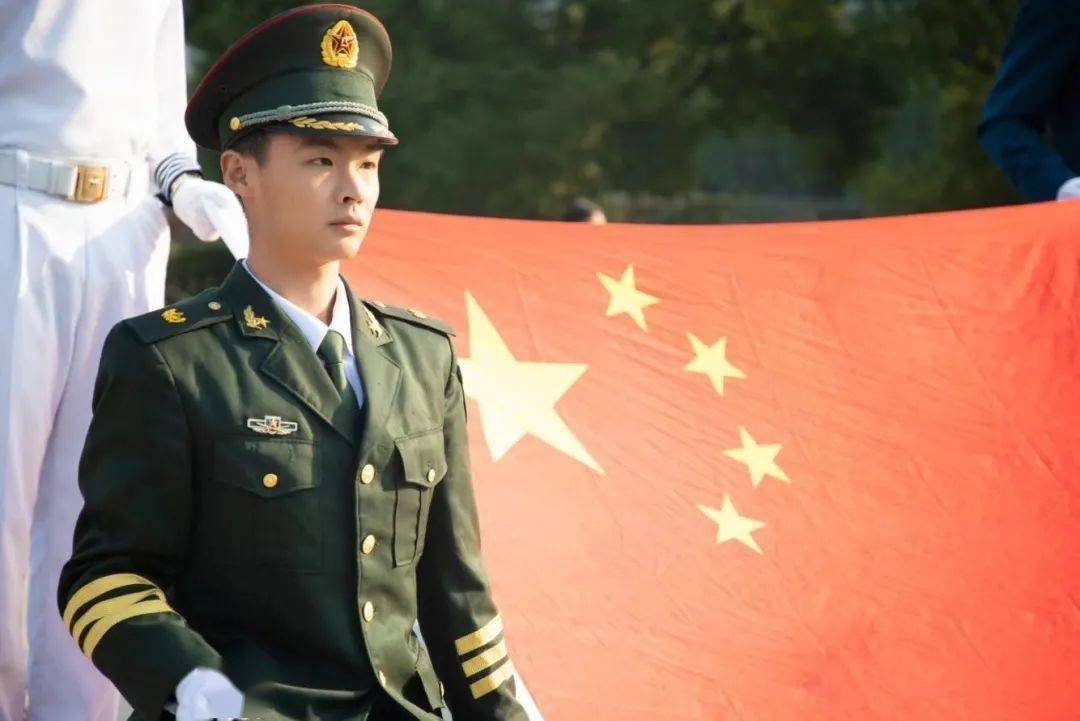 哪有岁月静好,不过是他们冲锋在前!