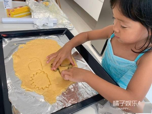 还记得《天国的嫁衣》里的陆子皓吗?他现在长这样