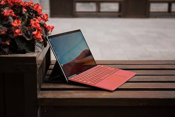 Surface Pro X升级版评测:璞玉已见形 精雕可成器