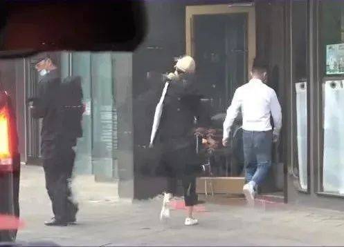 吴昊宸否认传闻,所以,马伊琍的新男友是谁