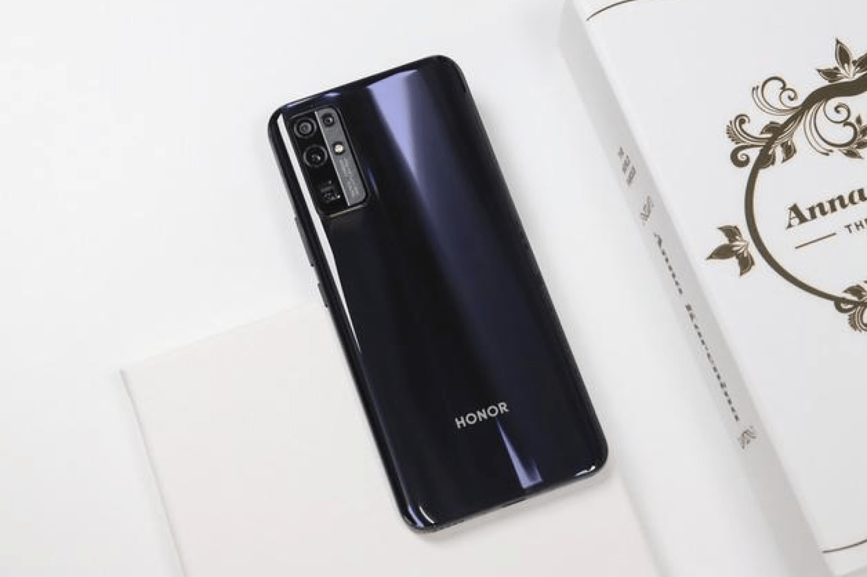 华为扛不住了,荣耀30一夜跌至新低,还是麒麟985+IMX600+4000mAh