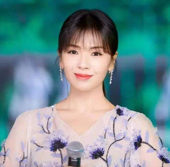 戚薇李若彤力挺杨丽萍,他却以妻子两年生俩娃自豪