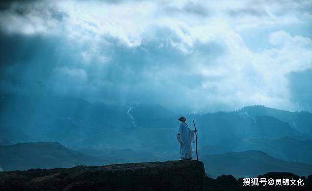 在交际中做到心有猛虎,也要细嗅蔷薇