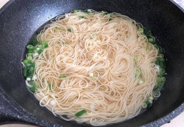 夏天,早餐最爱这面食,5分钟上桌,健胃清肠,适合易积食的孩子