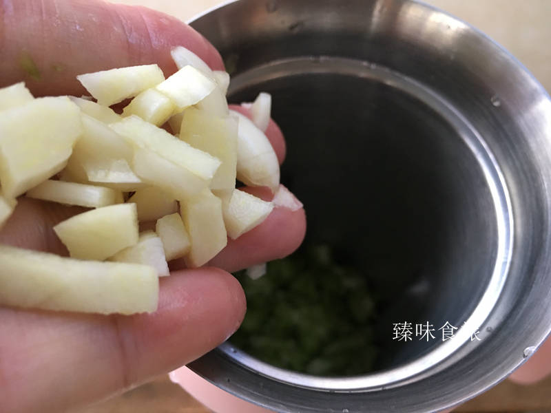 退休老两口晒晚餐,朋友:小日子太精致,酷暑天喝热汤都不用开火