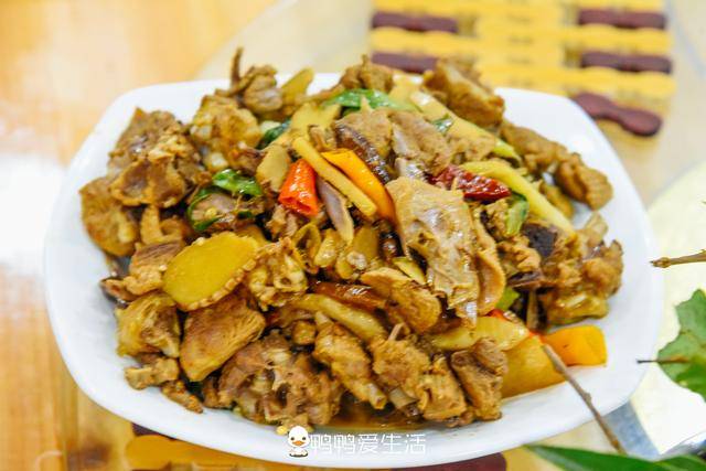 粤北的“香辣”之地:细数韶关南雄美食,酸辣鲜香让人回味!