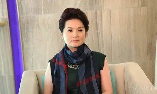1990年,《渴望》红遍大江南北,时隔30年,主演们怎么样了?