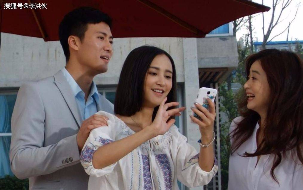 被称为周润发接班人,直言喜欢赵丽颖,同班同学都红了就他不红