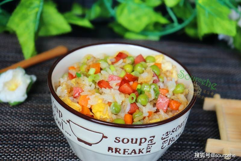 蛋炒饭增加这一步,米饭会在锅中跳舞!粒粒分明,实在太香了!