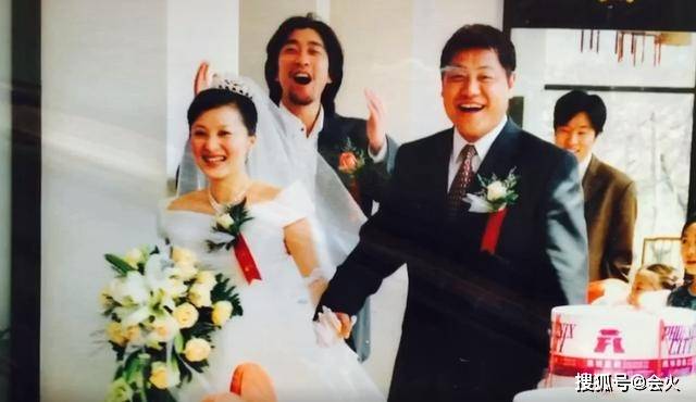 45岁"可云"生日晒近照,与老公认识7天闪婚,女儿气质突出似明星