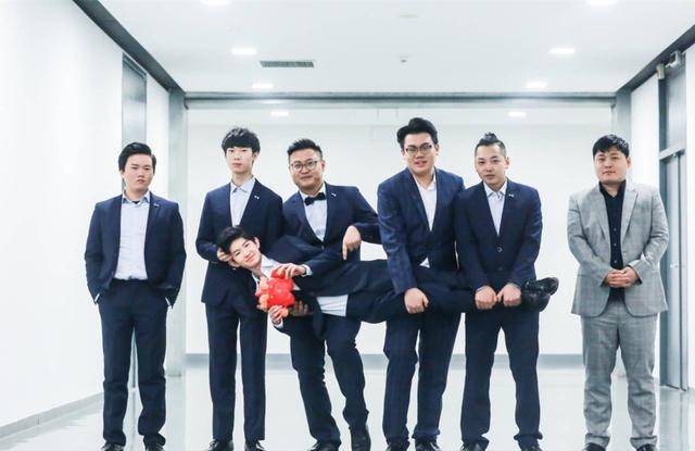 王者荣耀:QG老板强势回怼月光,终于明白estarpro为何重用诺言