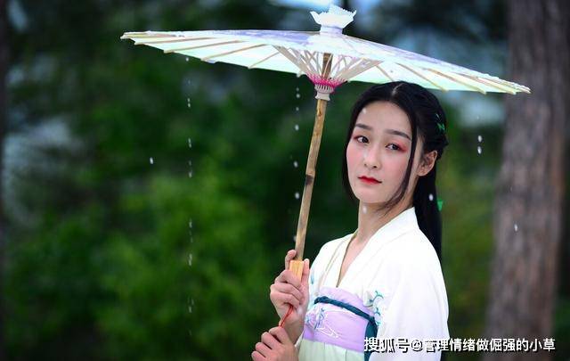 “青青子衿,悠悠我心”,爱情不是只有柔情,还有期待和痛苦