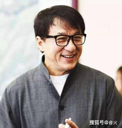 成龙豪宅因欠税才无法过户?被曝太节俭连别人掉下的饭粒都捡来吃