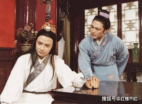 《红楼梦》尤三姐自刎,柳湘莲出家,薛宝钗的反应为何很冷漠?