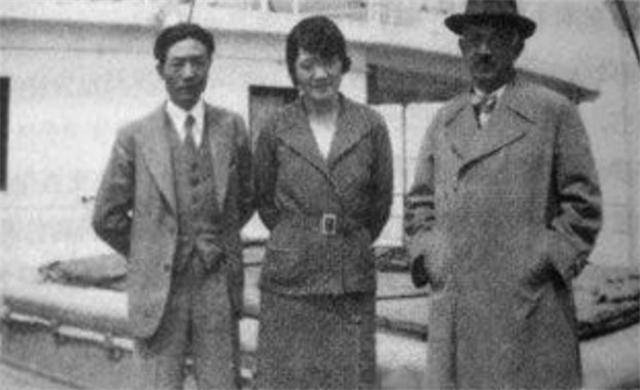 未婚妻意外去世,他悲痛欲绝,17年后却在街头偶遇“亡妻”