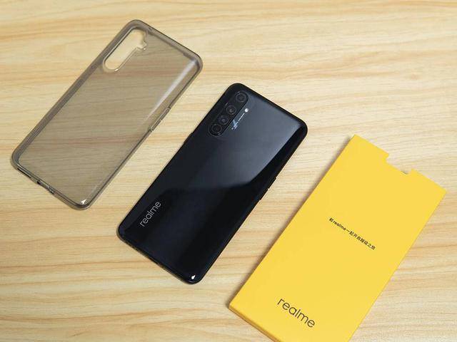 90Hz+双模5G仅3399,骁龙865+65W超级快充,等等党再次赢得胜利