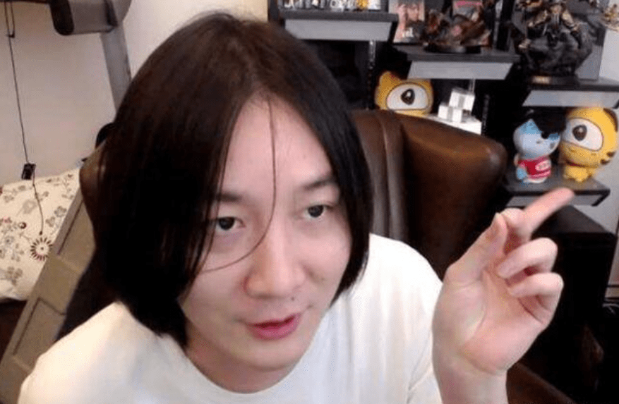王者荣耀最会讲情话的顶级主播,梦泪真诚,赖神浪漫,只有大仙不对劲