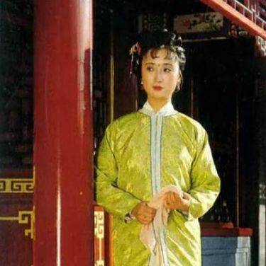 八七版《红楼梦》香菱近照,49岁身材宛若少女,网友:勾起回忆