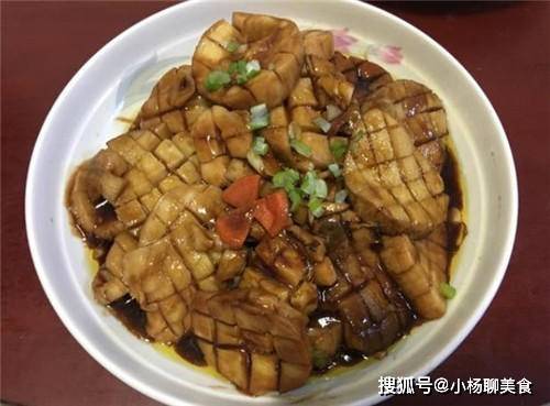 杏鲍菇新吃法,口感嫩滑爽口,素菜吃出了肉味,连吃几顿还不够