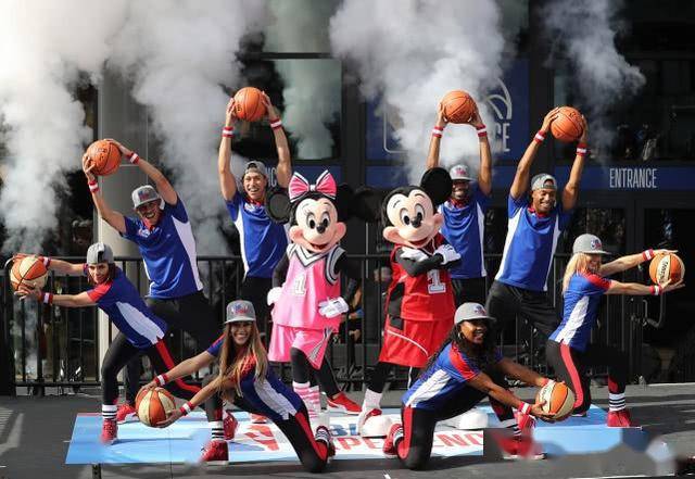 NBA七月复赛,肖华向中国抛出橄榄枝!聘央五教父之子任中国总裁