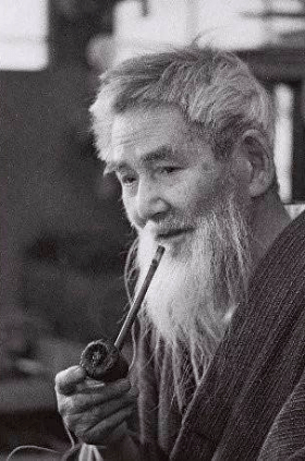 这位日本国宝级艺术家告诉你:不受名利影响的人生有多惬意!